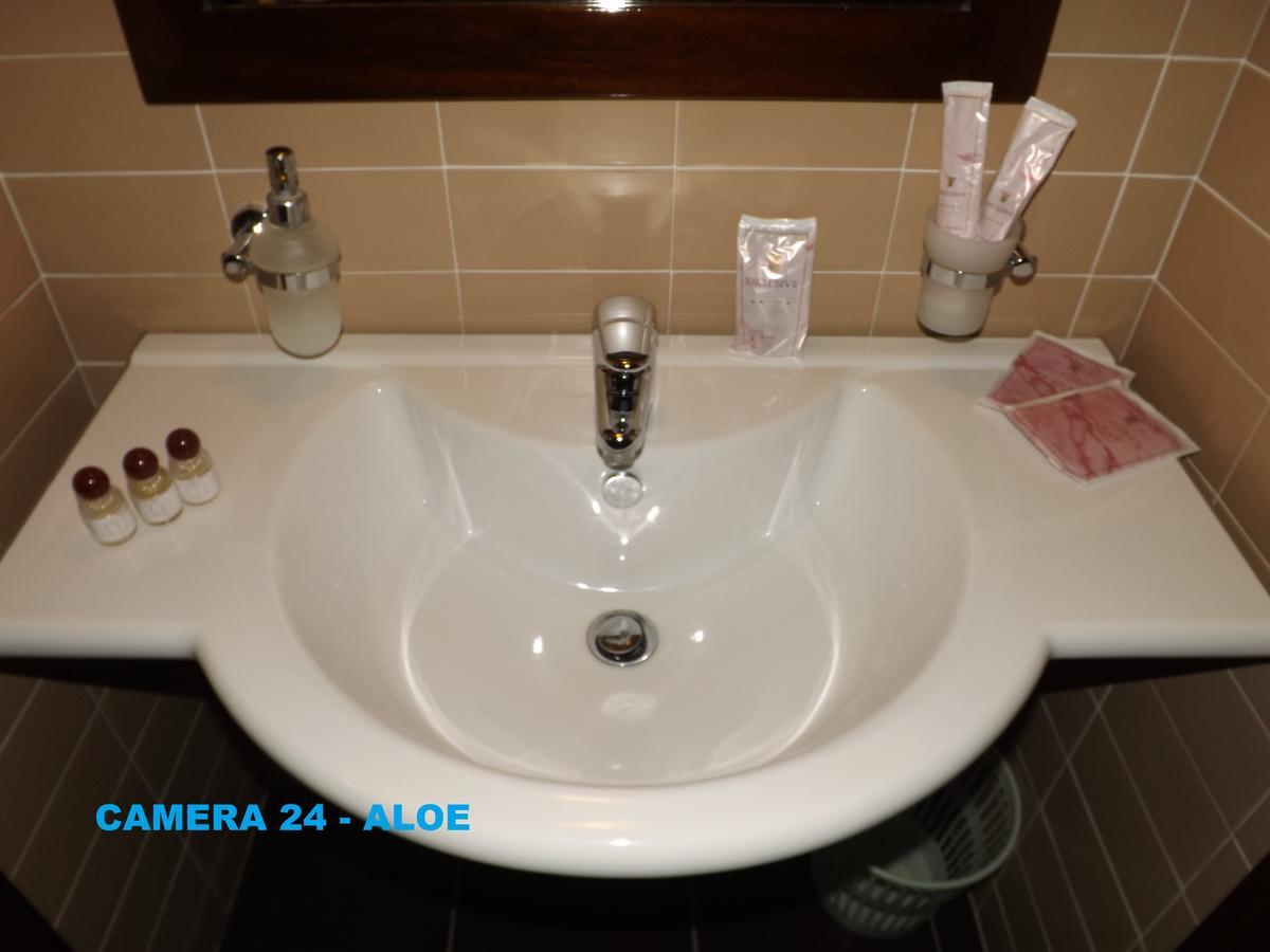 希克利Lebaronie别墅 外观 照片